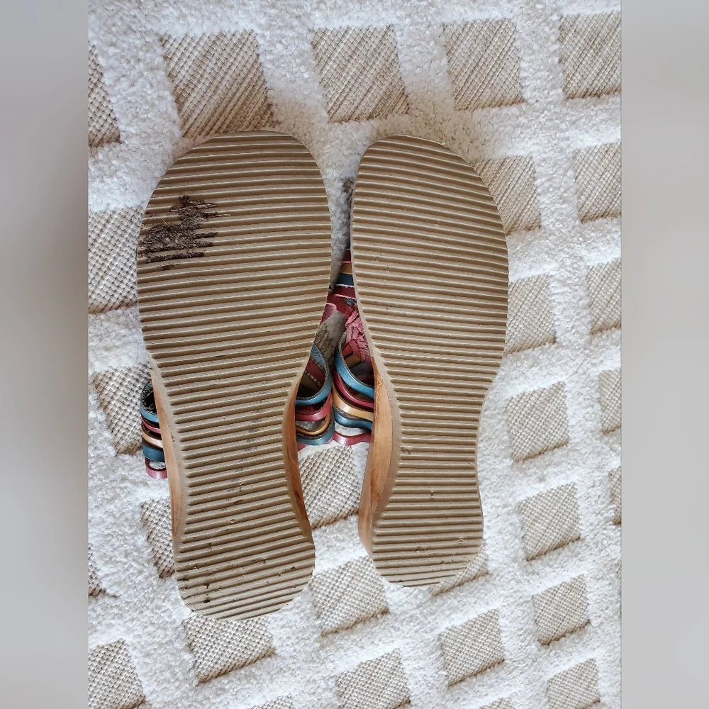 Rare Vintage 90's Y2K Faded Glory Multi Color Leather Sandals Size 9 Boho Chic